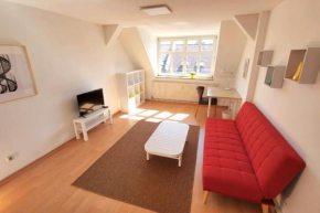 2-Zimmer-Traumwohnung: Schick * hell * ruhig * große Räume * zentrumsnah